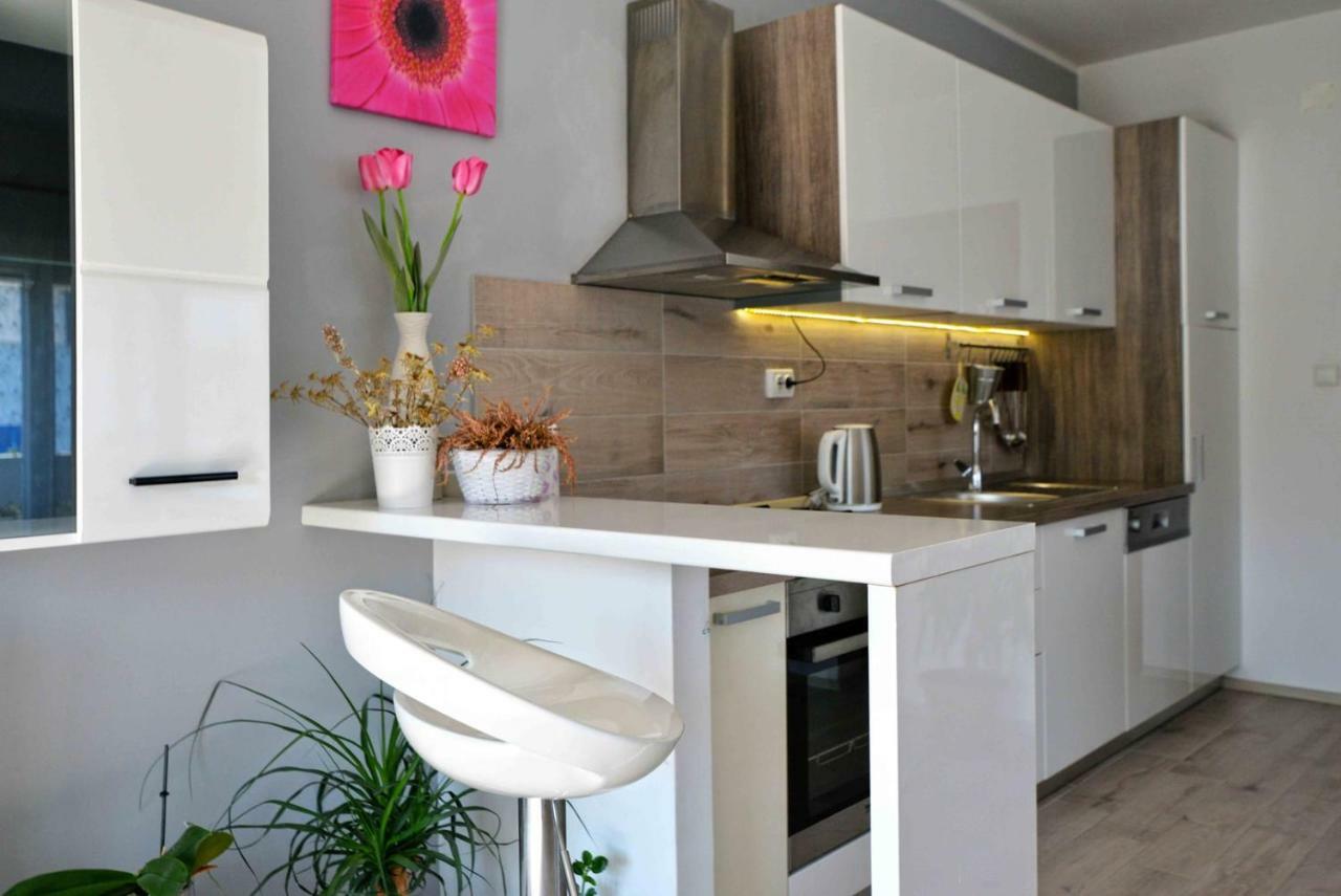 Apartment Kristina Муртер Экстерьер фото