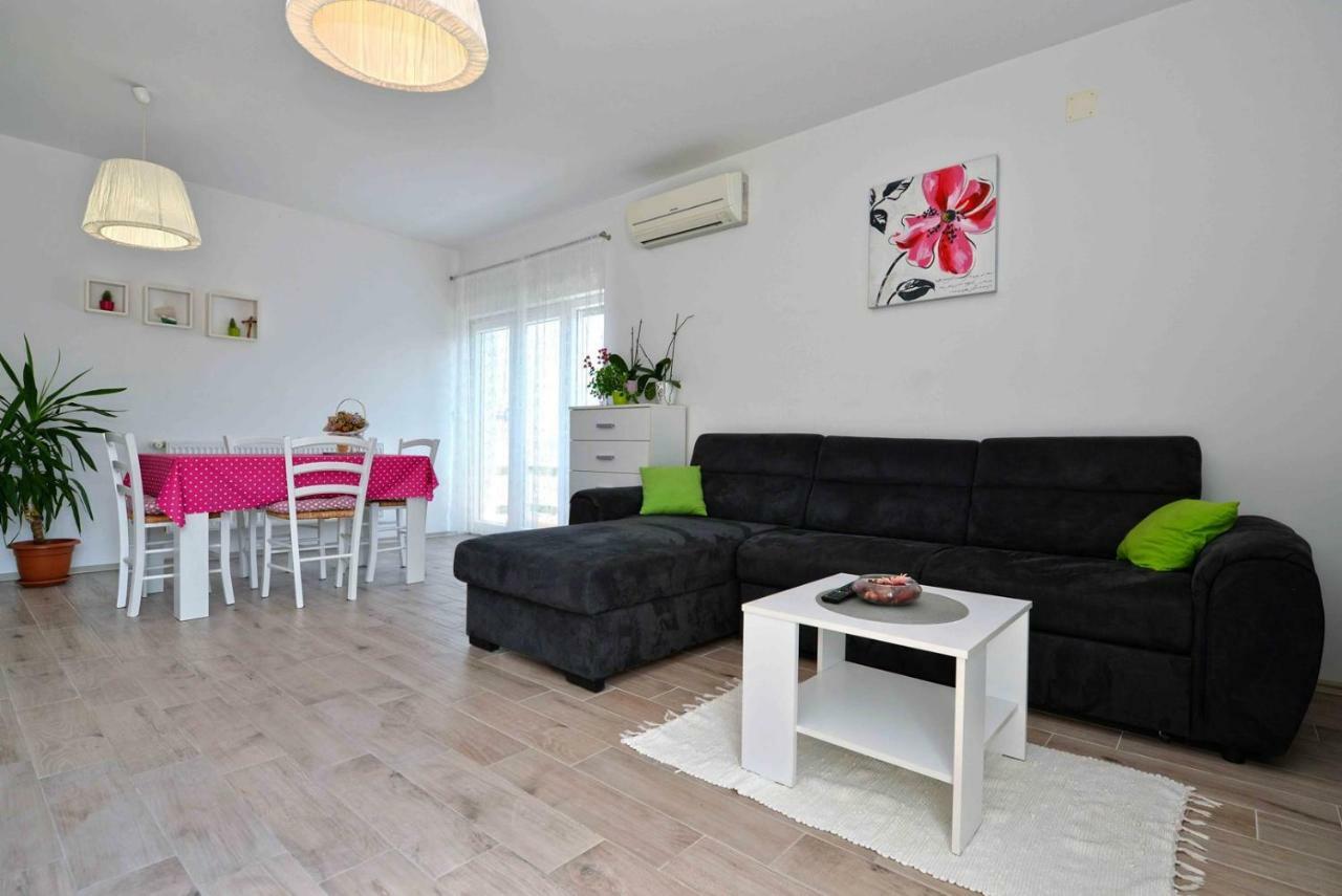 Apartment Kristina Муртер Экстерьер фото