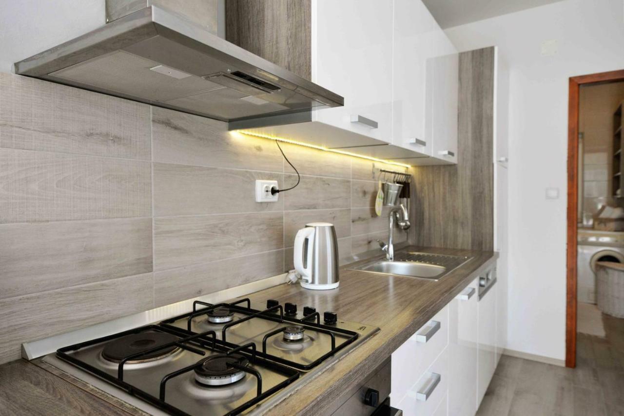 Apartment Kristina Муртер Экстерьер фото