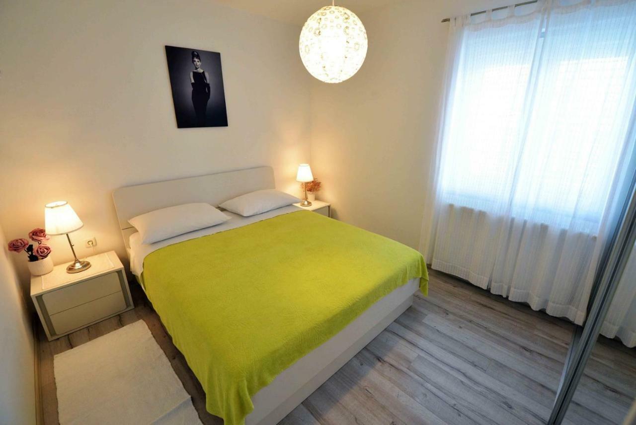 Apartment Kristina Муртер Экстерьер фото